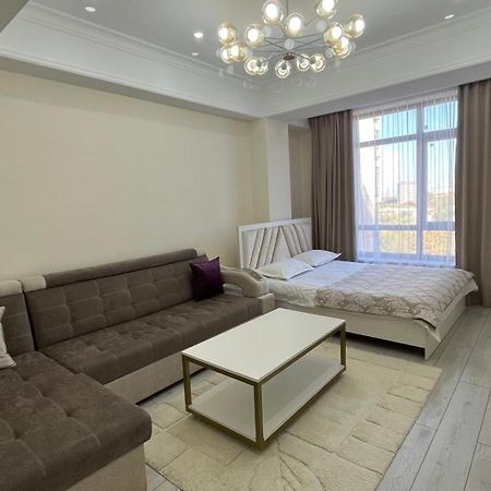 Апартамент Кристалл Bishkek Exterior photo